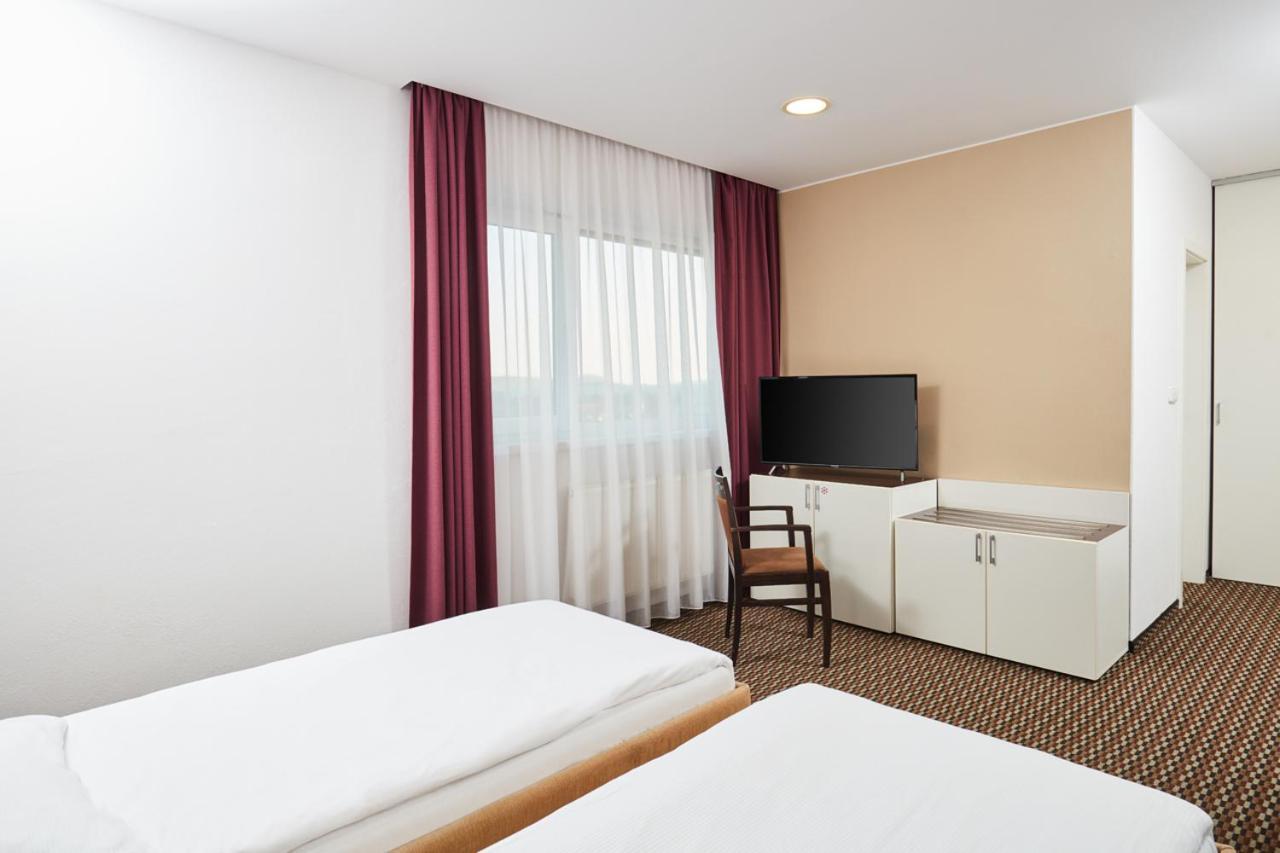 Hotel Rottal Otrokovice Camera foto