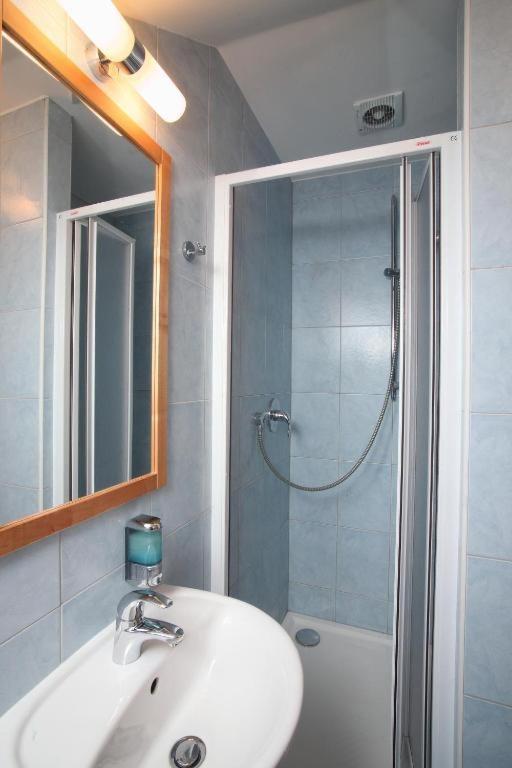 Hotel Rottal Otrokovice Esterno foto